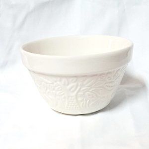 Mason Cash | In The Forest S36 All-Purpose mixing Bowl embossed stoneware white